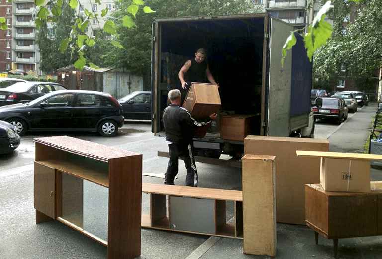 Заказать авто для транспортировки мебели : Диван-кровать из Краснодара в Октябрьский