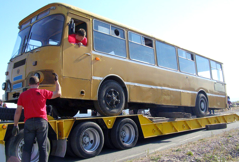 Сколько стоит доставить автобус  из Москвы в Хабаровск