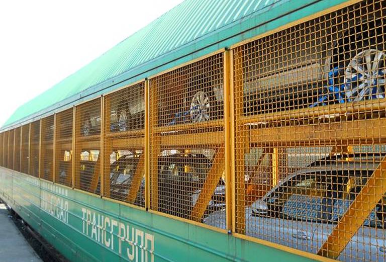 Перевозка железнодорожным транспортом автомобиля цены из Кочубея в Тюмень